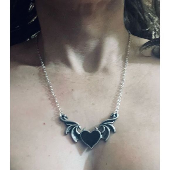 BLACK DEVIL BAT WING HEART GOTH NECKLACE - Picture 1 of 6
